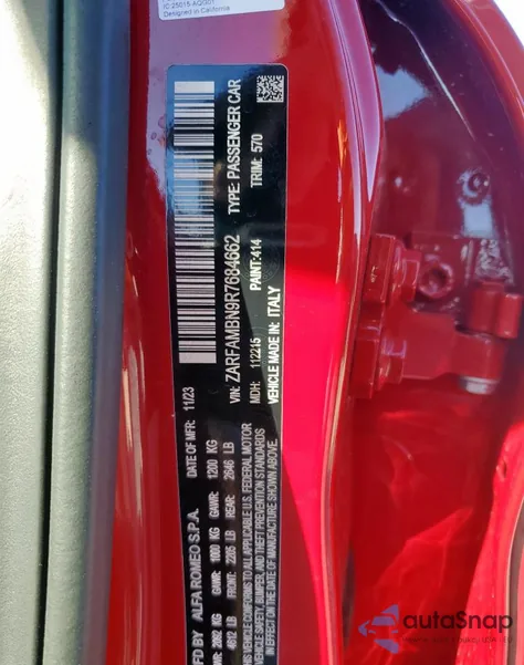 2024 Alfa Romeo Giulia Ti z USA, uszkodzony, nr VIN ZARFAMBN9R7684662